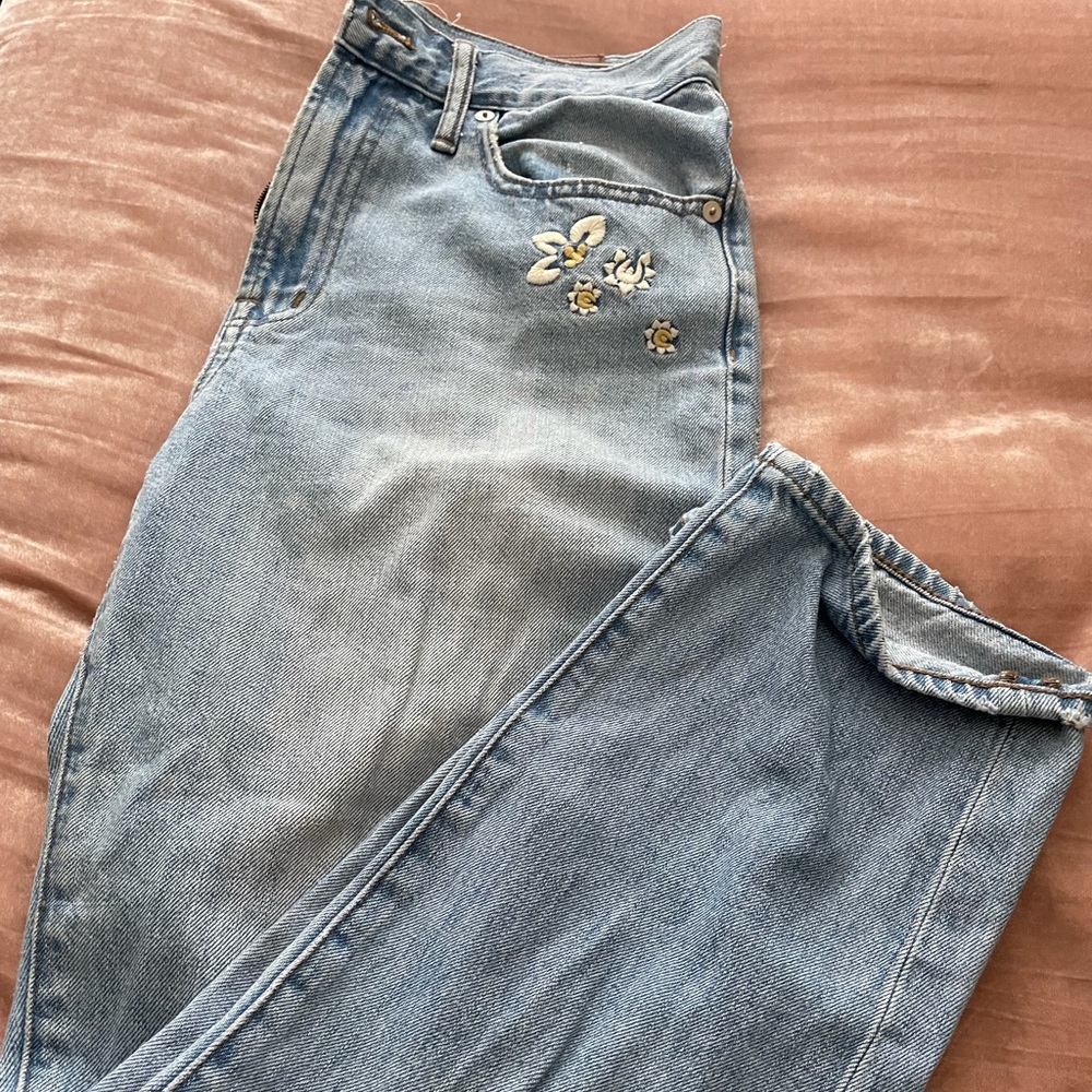 Madewell embroidered perfect vintage jean